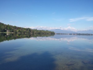 Panoramica del lago di Monate