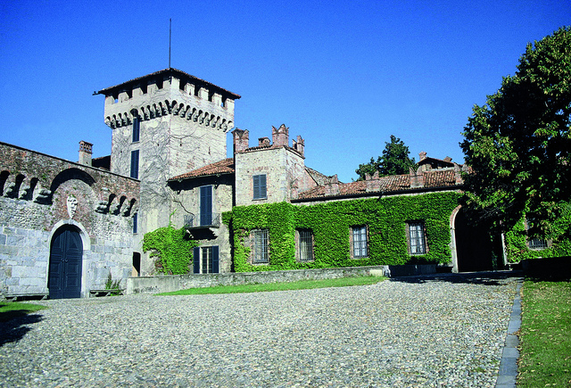Somma_Lombardo_castello_Visconti