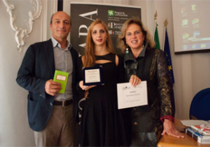 Sara Simoni, al centro, vincitrice dell'edizione 2014